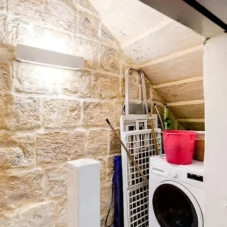 Chic, Stylish 1 Bedroom Maisonette - Close To Valletta Nyaraló Floriana