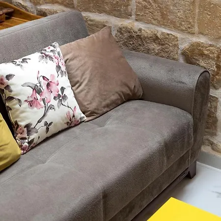 Chic, Stylish 1 Bedroom Maisonette - Close To Valletta איל-פוריאנה