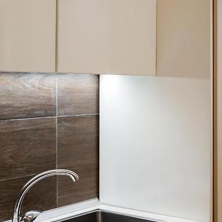 Nyaraló Chic, Stylish 1 Bedroom Maisonette - Close To Valletta *