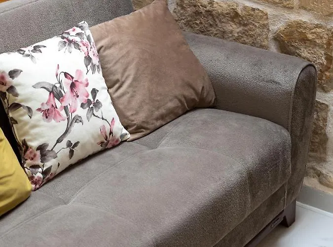 Chic, Stylish 1 Bedroom Maisonette - Close To Valletta Il-Furjana